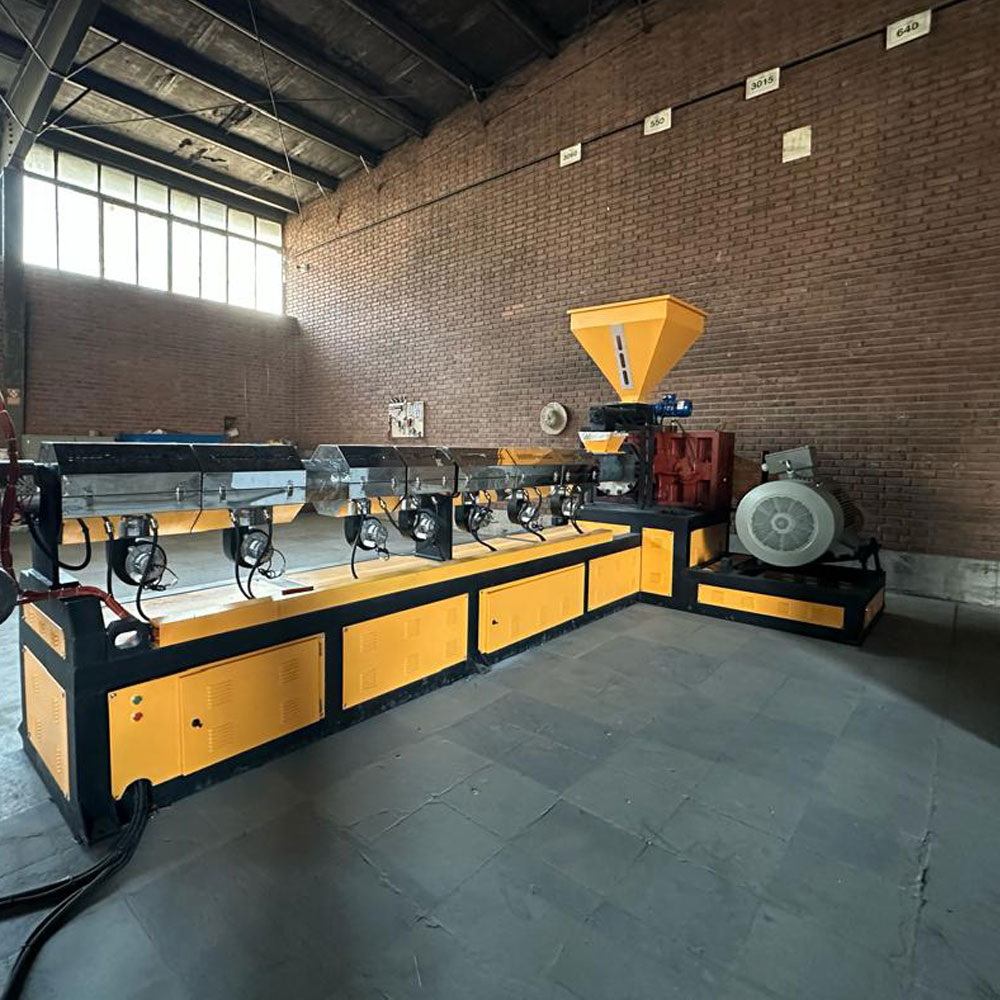 گرانول‌ ساز مدل رشته‌ای